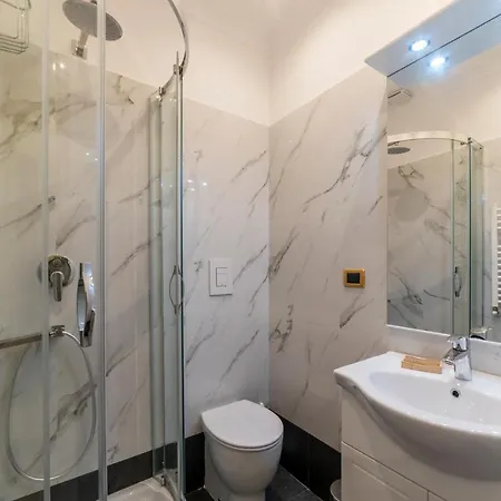 Termini Station Elegant And Roomy Apartment