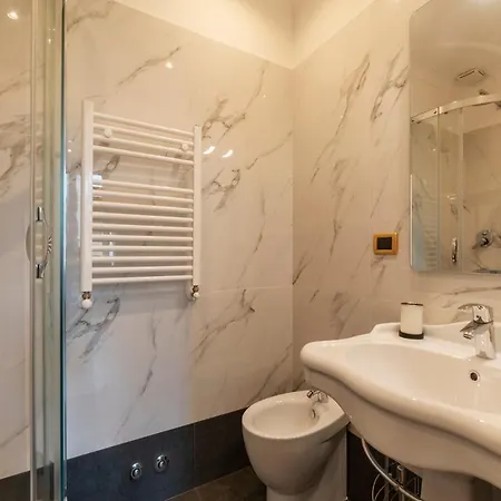 Termini Station Elegant And Roomy Apartment