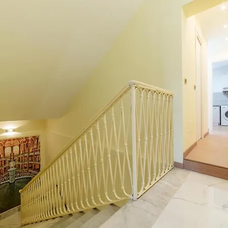 Appartement Termini Station Elegant And Roomy